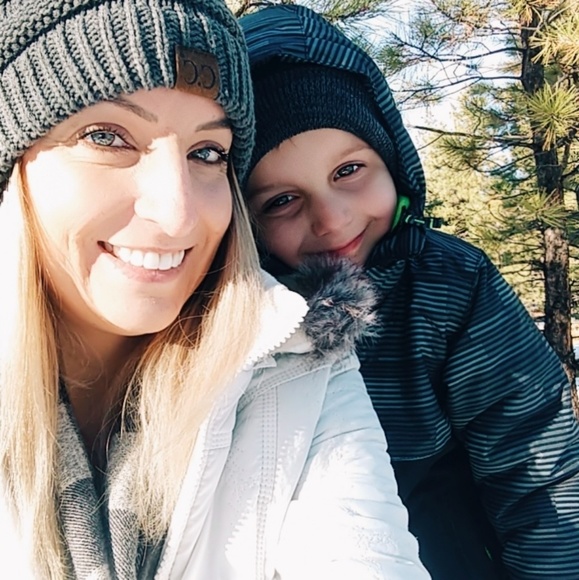 Meet your Posher, Tiffany - Picture 1 of 1